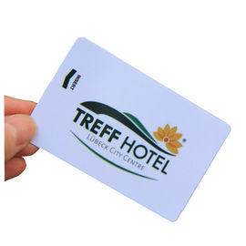 광택이 없는 PVC  RFID 호텔 키 카드 13.56MHz CR80 자석 줄무늬