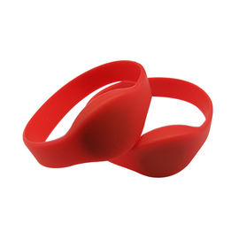LF RFID 실리콘 손목밴드 야외 행사용 UV 인쇄